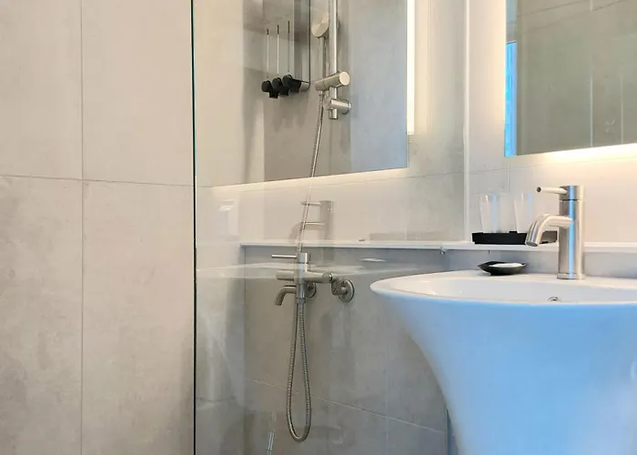Hotel Gloryinn 3*
